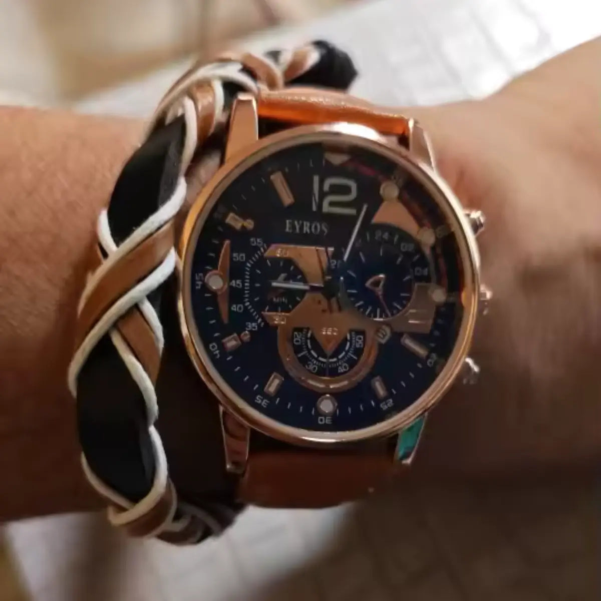 Relógio Masculino de Couro com Pulseira